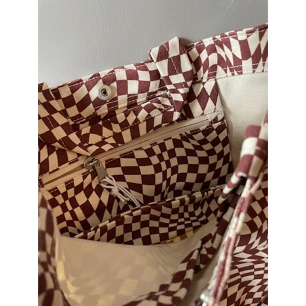 BAGGU Checkerboard Shoulder Tote in Cream and Brown - Picture 6 of 8